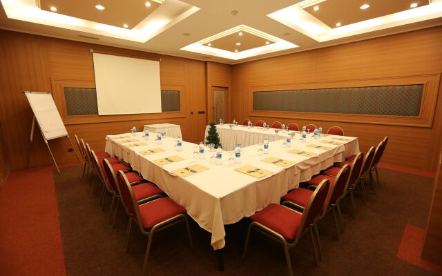 Adora Hotel & Resort