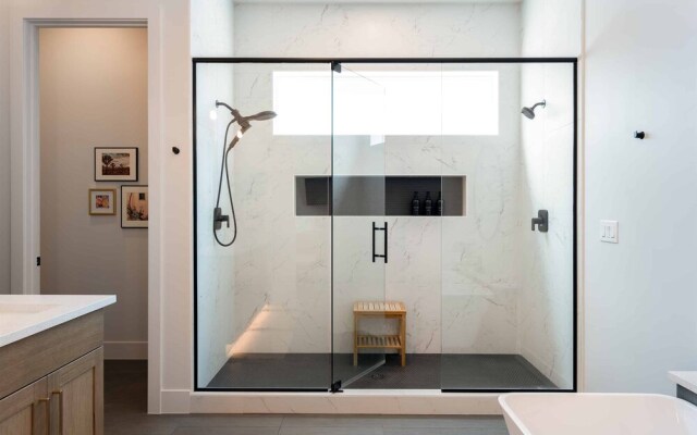 Desert Mirage 5 Bedroom Home