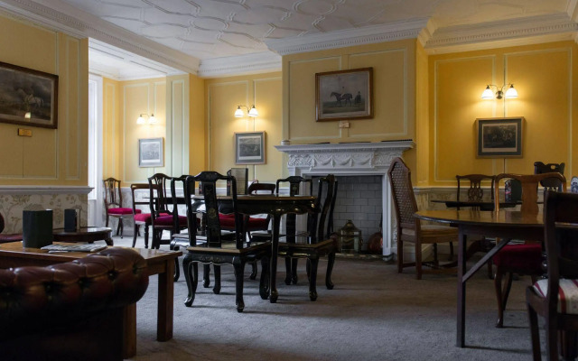 Healing Manor Hotel
