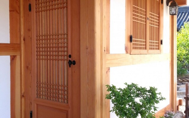 Happy Village Syeobul Guesthouse