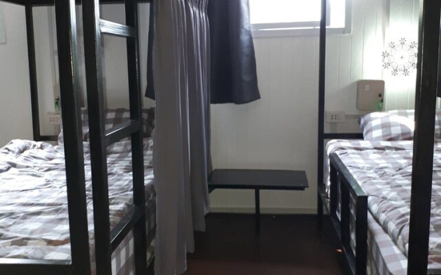 GG Hut - Hostel