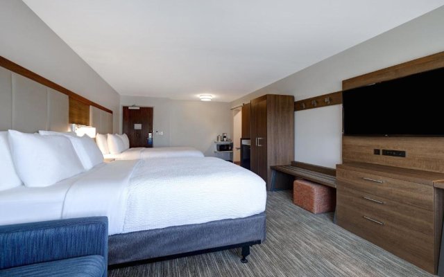 Holiday Inn Express And Suites Brighton, an IHG Hotel