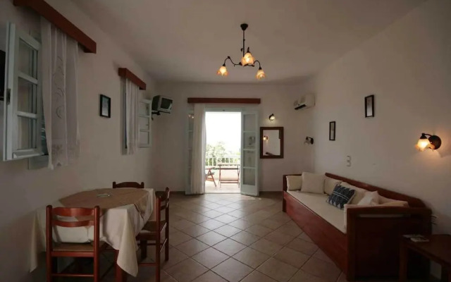 Pirgos Stelida Hotel