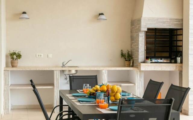 Sandi Comfortable Holiday Residence