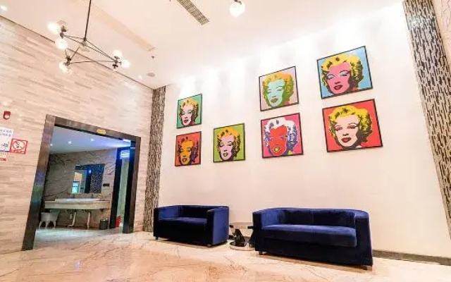 Crystal Spade Hotel