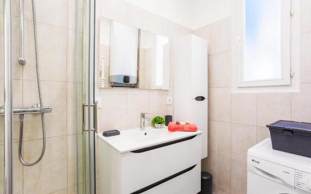 LE TIVOLI II AP4282 By Riviera Holiday Homes