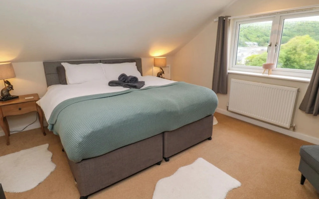 Apartment Above Garryglass