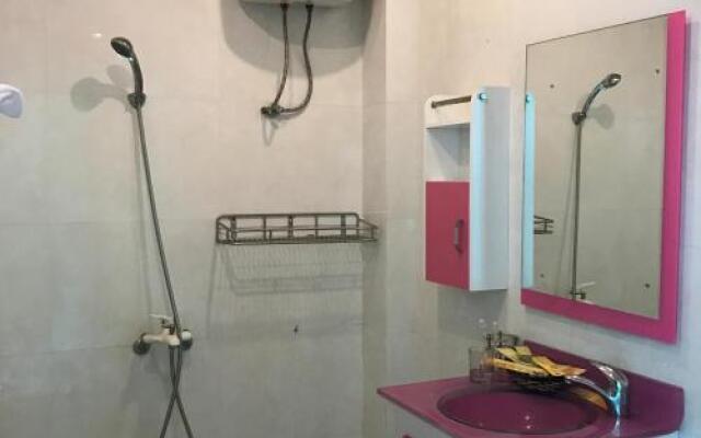 Huong Mai Glamorous Homestay