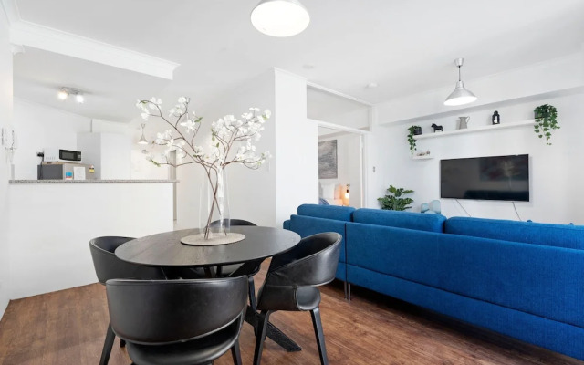 Luxury East Perth - Sleeps 2 - Superior Wifi