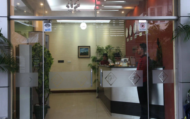 Royal Platinum Hotel
