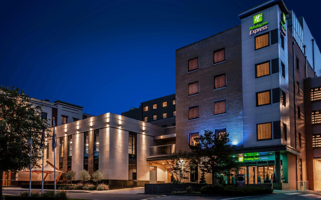 Holiday Inn Express Dublin-Airport