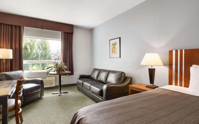 High Prairie Inn