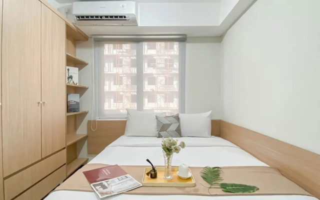 Comfy Studio Room At Meikarta Apartment