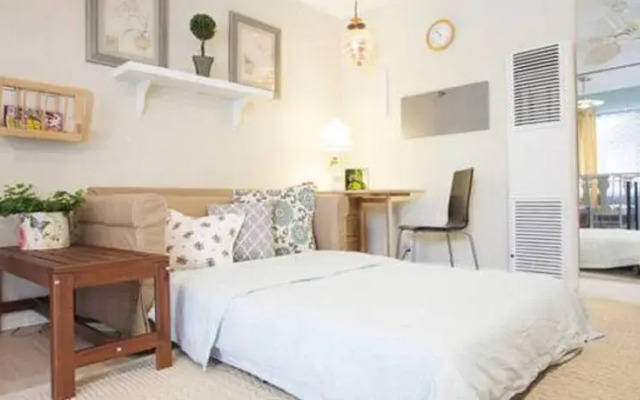 Apt 1331 East 7th St