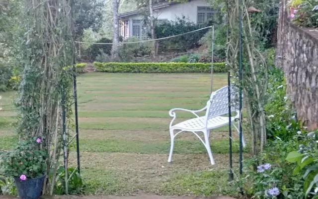 Miselly's Bangalow Hostel
