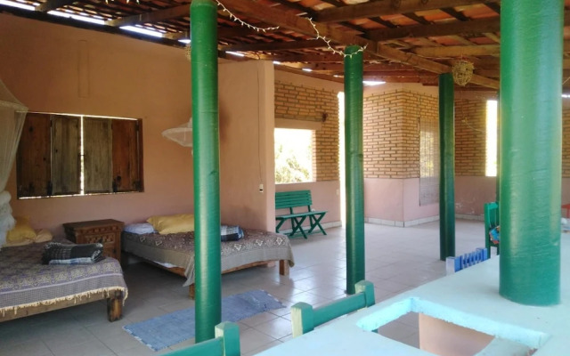 Bohemian Rustic 2-floor Suite, Walk to Plaza/beach