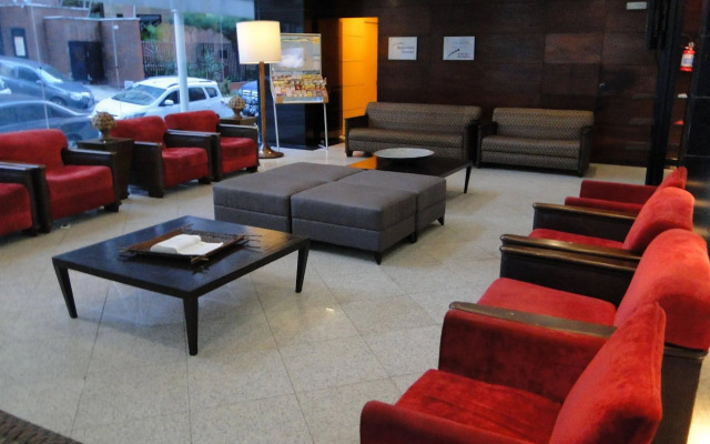 Plaza Praia Suites