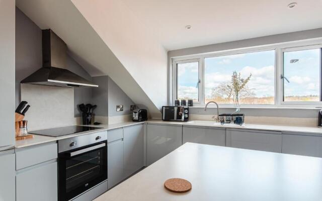 Lovely 2-bed double en-suite with Cathedral views