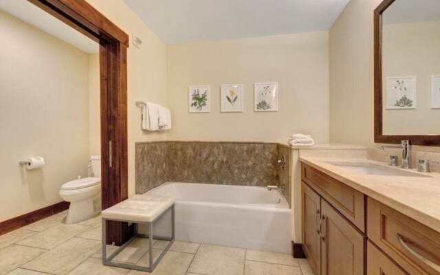 Breck_crystal_peak_7205