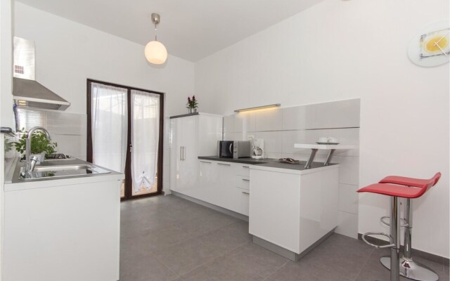 Stunning Apartment in Medulin With 4 Bedrooms and Wifi