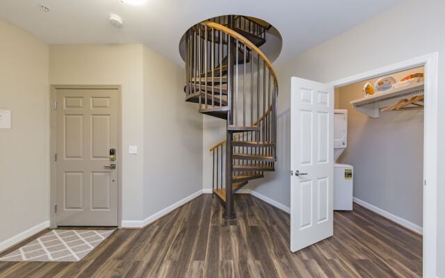 Mint House Nashville - Hillsboro Village