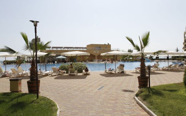 Midia Family Resort