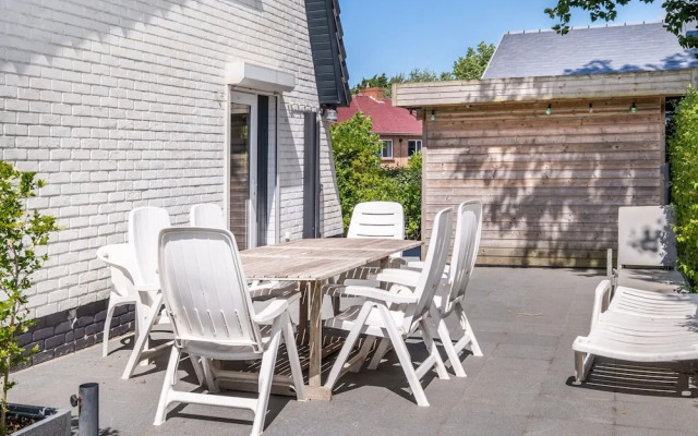 Villa in Koksijde With Sunny Terrace