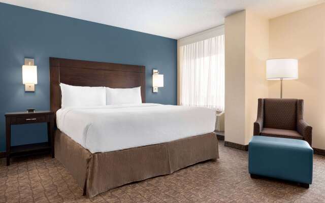 Wyndham Garden Niagara Falls Fallsview