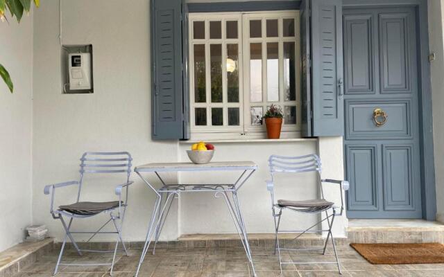 Met & Kas corner spacious house with countryard