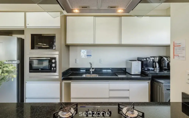 Apt w/ BBQ & View, 130m From Beach Rsd0202