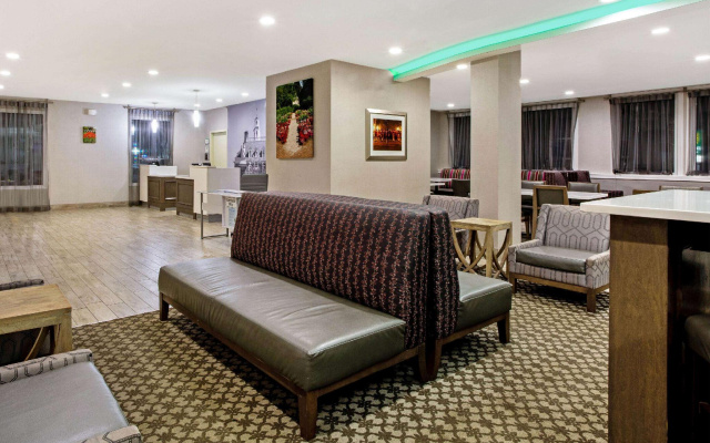 La Quinta Inn & Suites by Wyndham Williamsburg Historic Area