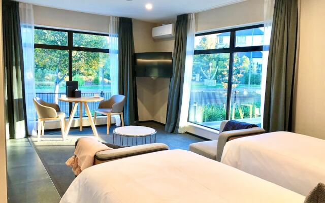 Whitewood Suites Inner City Luxury Apartments