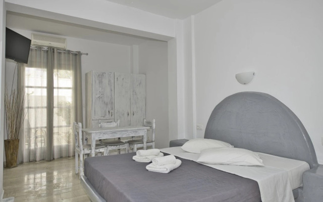 Ira Apartments