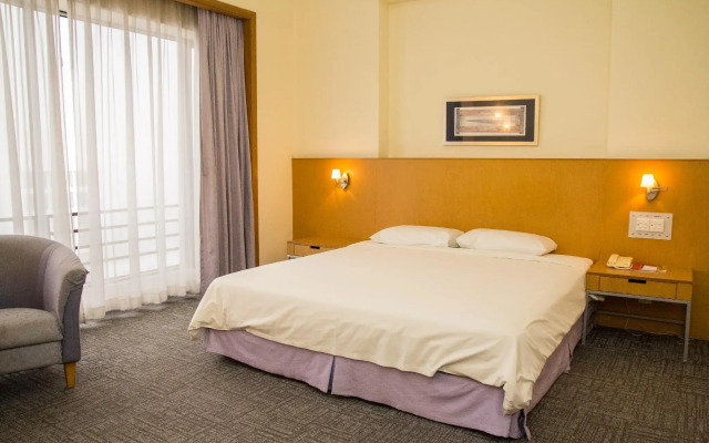 Premier Hotel