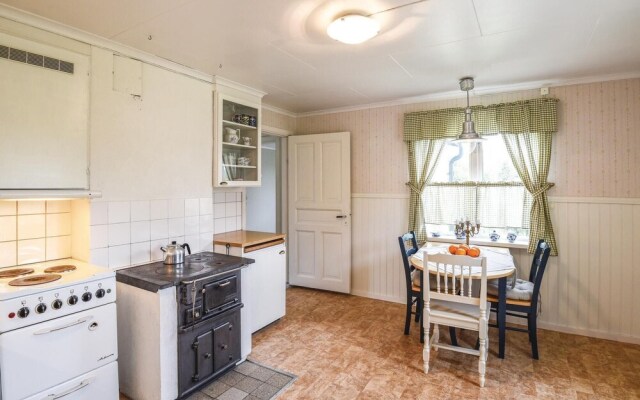 Amazing Home in Ed With 3 Bedrooms