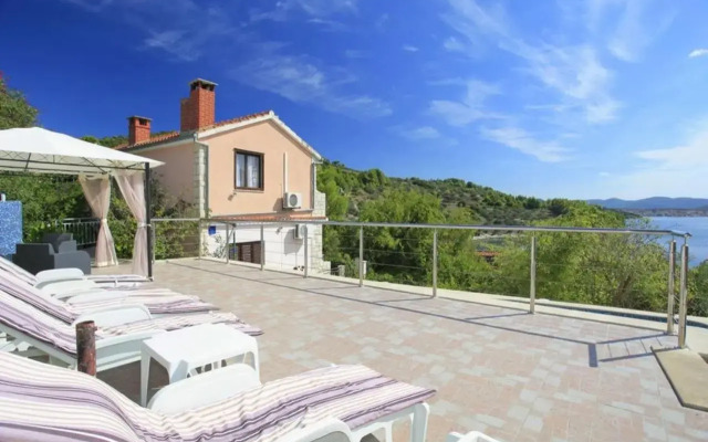 Villa Niso