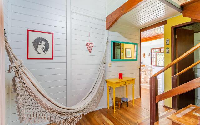 Chalé aconchegante em meio à natureza SBC517