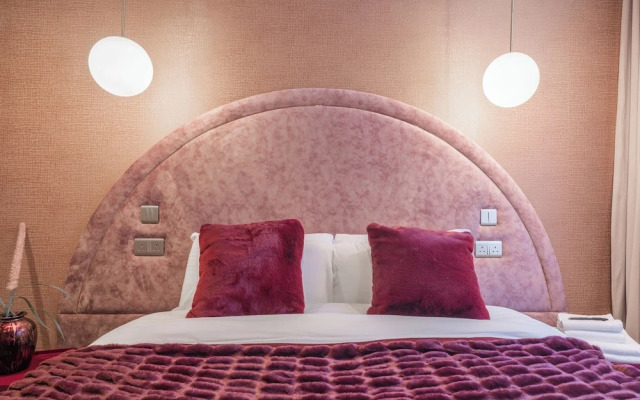 Howfield Hotel