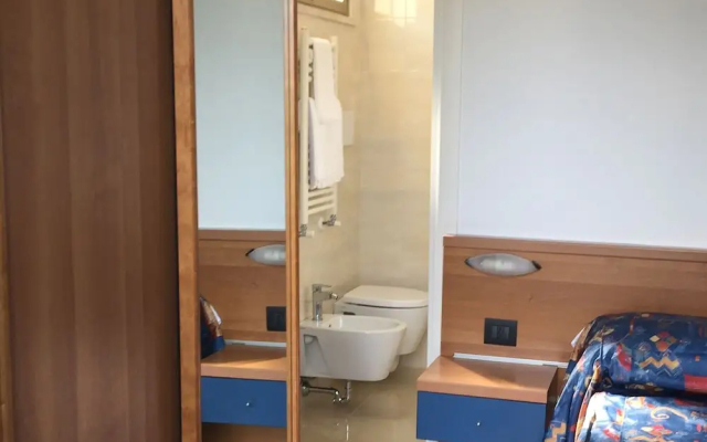 Hotel Athena