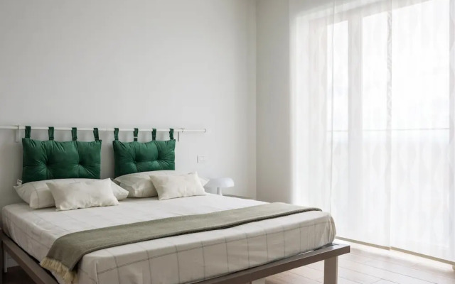 JOIVY Uptown Apartments