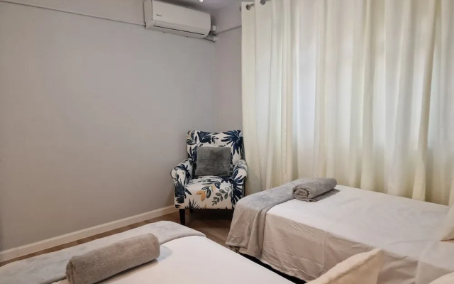 2 Bed parking gated modern