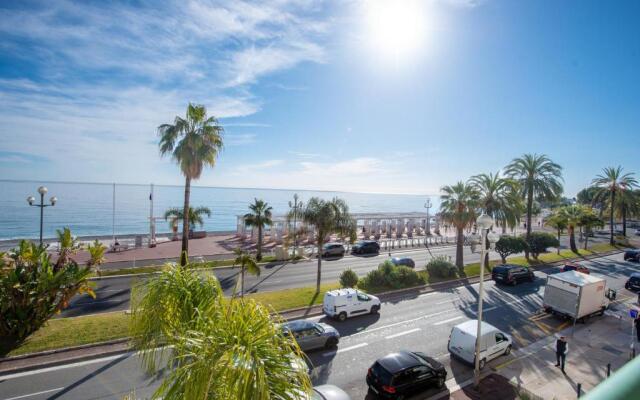 SEA FRONT SUITE - Panoramic View with Terrace - 85 m