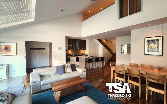 The Peak Penthouse 8