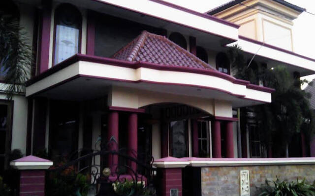 Azifa Guest House