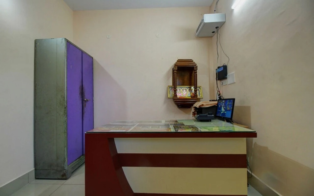 OYO 19110 Annapoorna Residency
