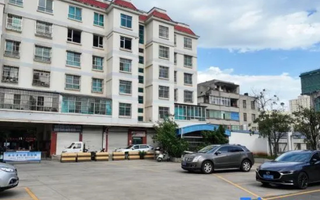 Yunshang Four Seasons Hotel (Longtan Park in Qujing City Center) – Exterior – Qujing