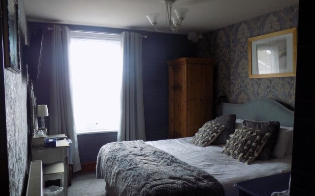 Driftwood Hotel
