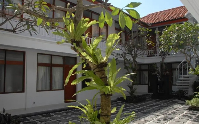 Oyo 3850 Bali Kepundung Hotel