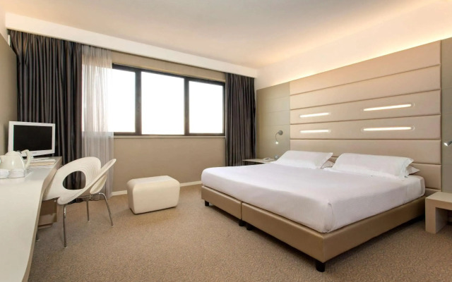 Hotel Grand Pacific