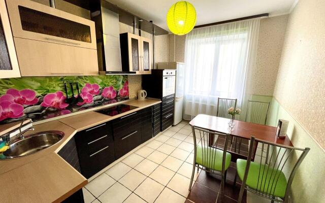 Home Hotel on Shakhterov 121